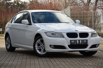 BMW Seria 3 E90-91-92-93 Limuzyna E90 318i 143KM 2011 SUPER OPŁACONA 2.0i 143KM LIFT SERWIS NAVI BI-XENON PARKTRONIK START/STOP, zdjęcie 14