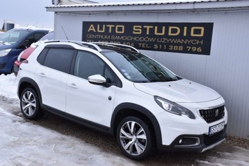 Peugeot 2008 I SUV Facelifting 1.2 PureTech 110KM 2018 Peugeot 2008 NaviKamera SkoraAlcantara Ambiente Led Panorama Klimatronic, zdjęcie 1