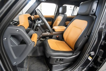 Land Rover Defender IV (L663) 90 3.0 i6P 400KM 2022 Land Rover Defender 110 3.0 P400 X-Dynamic HSE., zdjęcie 17