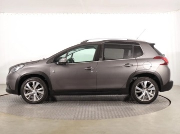 Peugeot 2008 I SUV Facelifting 1.2 PureTech 110KM 2018 Peugeot 2008 1.2 PureTech, Automat, Skóra, Navi, zdjęcie 2