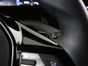 Peugeot 308 III Hatchback Plug-In 1.6 Hybrid 180KM 2023 Peugeot 308 PHEV Allure Pack navi kamera180 LED, zdjęcie 34