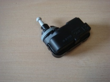 SKODA FABIA II ROOMSTER MOTOREK SVĚTLA LEVÝ PRAVÝ