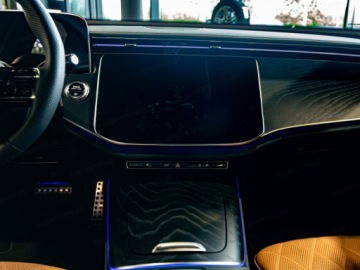 Mercedes Klasa E W214 Sedan 2.0 200 204KM 2025 MERCEDES-BENZ E Klasa 200 AMG Sedan 2.0 (204KM) 2025, zdjęcie 10