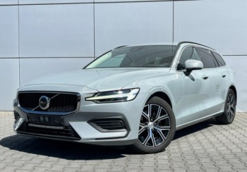 Volvo V60 II  Kombi Facelifting 2.0 B4 197KM 2023 Volvo V60 Automat Kamera Tempomat Led Virtual Piekny kolor FV23, zdjęcie 1