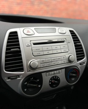 Hyundai i20 I Hatchback 5d 1.2 DOHC 78KM 2011 Hyundai i20 Klima Grzane Fotele Isofix Gwarancja w cenie Warszawa VRAX, zdjęcie 15