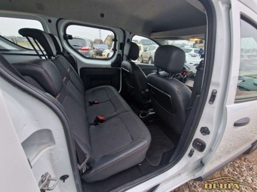 Dacia Dokker Mikrovan Facelifting 1.2 TCe 115KM 2017 Dacia Dokker Nawigacja Czujniki Parkowania Hak 5-osobowy 1.2 Benzyna, zdjęcie 4