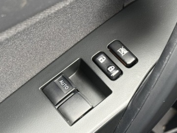 Toyota Corolla XI Sedan Facelifting 1,33 Dual VVT-i 99KM 2018 Toyota Auris 1.33 VVT-i Active II (2012-) 1.33 VVT, zdjęcie 15