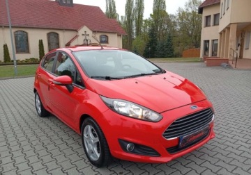 Ford Fiesta VII Hatchback 3d Facelifting 1.25 82KM 2015 Ford Fiesta Zarejestrowany - ubezpieczony - benzyna - 1,2 - 82 KM 1.2 82KM