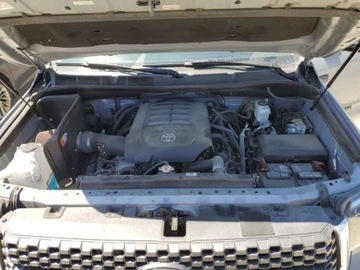 Toyota Tundra II 2021 Toyota Tundra 2021, 5.7L, 4x4, CREWMAX SR5, od ubezpieczalni 5.7 Benzyna, zdjęcie 10