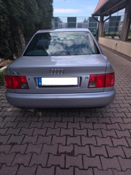Audi A6 C4 Sedan 1.8 20V 125KM 1996 AUDI A6 (4A2, C4) 1.8 125 KM, zdjęcie 1