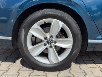 Volkswagen Passat B8 Variant Facelifting 2.0 TDI SCR 200KM 2023 Volkswagen Passat 2.0TDI 200KM Elegance DSG SerwisASO Acc Navi Matrix Virt, zdjęcie 36
