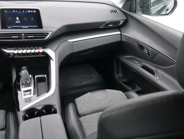 Peugeot 5008 II Crossover 1.6 THP 165KM 2018 Peugeot 5008 1.6 THP, Salon Polska, Serwis ASO, zdjęcie 7