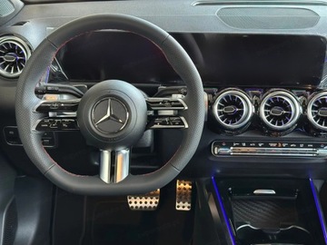Mercedes GLB SUV Facelifting 2.0 220 190KM 2025 MERCEDES-BENZ GLB 220 4-Matic AMG Line 2.0 (190KM) 2025, zdjęcie 9