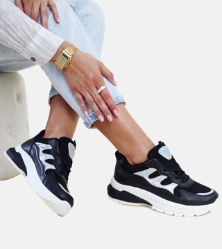 Hers Sportowe buty damskie czarne z hologramem sneakersy r. 38