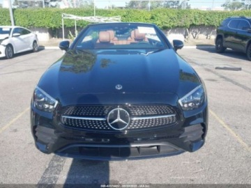 Mercedes Klasa E W214 2023 Mercedes-Benz Klasa E 450 2023 3.0l 3.0 Benzyna 362KM, zdjęcie 7
