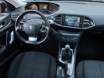 Peugeot 308 II SW 1.2 PureTech 110KM 2016 Peugeot 308 1.2 PureTech, Klima, Klimatronic, zdjęcie 6