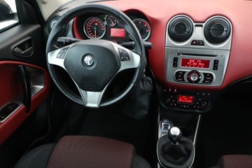 Alfa Romeo MiTo Hatchback 3d 1.3 JTDM-2 95KM 2010 Alfa Romeo MiTo 1.3 JTDM, Klima, Klimatronic, zdjęcie 6