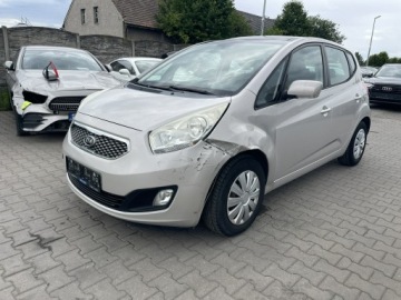 Kia Venga Mikrovan 1.4 CRDi WGT 90KM 2010 Kia Venga Klimatronik Skórana kiwrownica Tempomat, zdjęcie 4