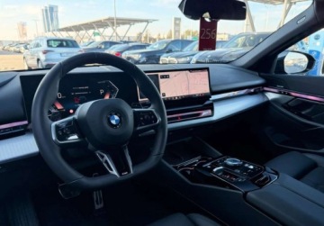 BMW Seria 5 G90-91 2025 BMW Seria 5 I wlasciciel M Sport Hak Gwarancja Bezwypadkowy FVAT23, zdjęcie 26