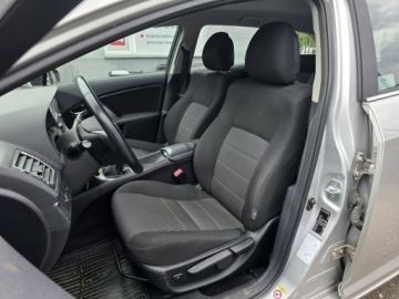 Toyota Avensis III Wagon Facelifting 2.0 Valvematic 152KM 2013 Toyota Avensis 2.0 Benzyna 152 KM, Kamera,, zdjęcie 5