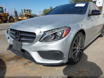 Mercedes Klasa C W205 2017 Mercedes-Benz Klasa C 2017 MERCEDES-BENZ C 300 LUXURYSPORT 2.0 Benzyna, zdjęcie 3