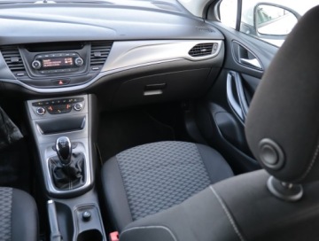 Opel Astra K Hatchback 5d 1.0 Turbo 105KM 2016 Opel Astra 1.0 Turbo, Klima, Tempomat, zdjęcie 7