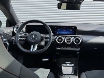 Mercedes Klasa A W177/V177 Hatchback Facelifting 2.0 220 190KM 2025 A Klasa 220 4-Matic AMG Line 2.0 (190KM) 2025, zdjęcie 5