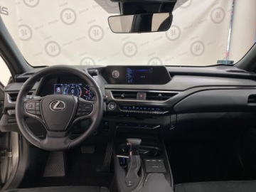 Lexus UX Crossover 200 171KM 2022 Lexus UX 200 GPF Business Edition 2WD 200 GPF Busi, zdjęcie 9