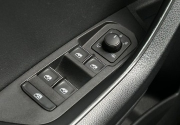 Skoda Karoq Crossover 1.5 TSI ACT 150KM 2019 Skoda Karoq Ambition Pakiet Comfort, ACC, Kamera cofania, GPS, Bezwypadko, zdjęcie 19