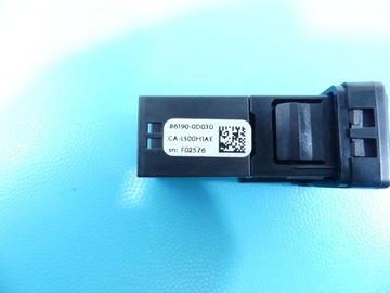 HNÍZDO USB TOYOTA AVENSIS III T27