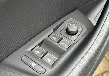 Volkswagen Arteon Shooting Brake R 2.0 TSI 320KM 2022 Volkswagen Arteon Arteon 2.0 TSI 4Motion R DSG - benzyna, naped 4x4, 5 drz, zdjęcie 26