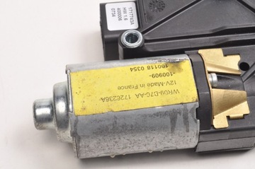 VOLVO C70 II MOTOREK KRYT ZADNÍ 1716533A