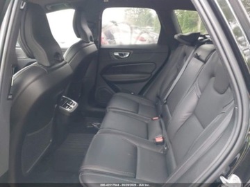 Volvo XC60 II 2024 Volvo XC 60 Ultimate Black Edition 2024 2.0l 2.0 Benzyna 247KM, zdjęcie 12