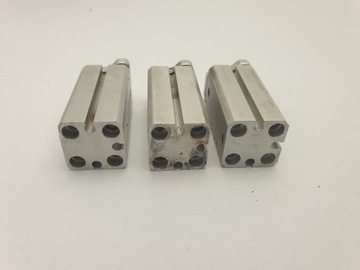 Siłownik pneumatyczny SMC CDQMB12-30 skok 30mm M5