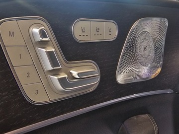 Mercedes GLS X167 SUV Facelifting 3.0 450d 367KM 2025 MERCEDES-BENZ GLS 450 d 4-MATIC AMG Line 3.0 (367KM) 2025, zdjęcie 15