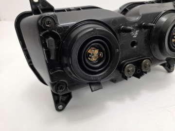 Honda VFR 800 98-02 RC 46 reflektor lampa przód IGŁA