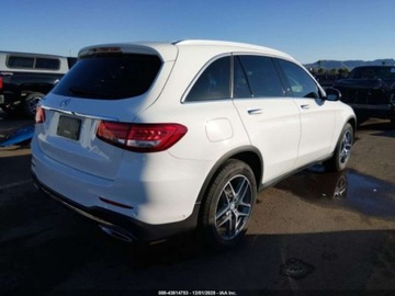 Mercedes GLC C253 2017 Mercedes-Benz GLC 300 2017 2.0l 2.0 Benzyna 241KM, zdjęcie 5