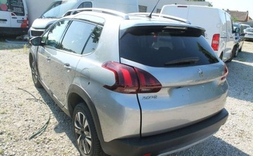 Peugeot 2008 I SUV Facelifting 1.2 PureTech 110KM 2018 Peugeot 2008 1.2 Benzyna 110KM, zdjęcie 6