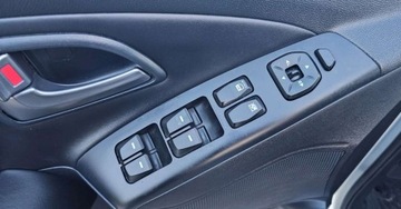 Hyundai ix35 SUV Facelifting 1.7 CRDi 115KM 2015 Hyundai ix35 Skora plus material , nawigacja, Kamera 1.7 Diesel 116KM, zdjęcie 19