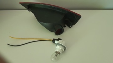 ПРОТИВОТУМАННАЯ ФАРА ЗАДНЯЯ ЛЕВАЯ KUGA MK2 ECOSPORT