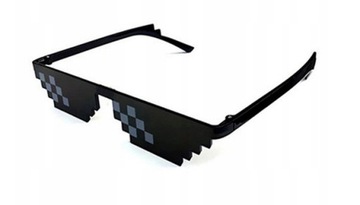 ЧЕРНЫЕ ПИКСЕЛЬНЫЕ ОЧКИ В 2 РАЗНЫХ РИСУНКАХ