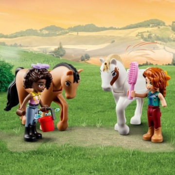 LEGO FRIENDS 41745 Осенняя конюшня