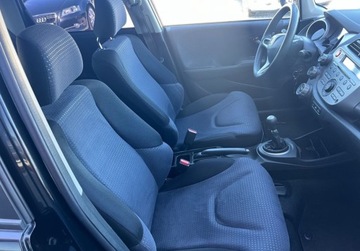 Honda Jazz III 1.2 i-VTEC 90KM 2011 Honda Jazz 1.2Benz.90KM Klima AluNowe Opony Kurtyny ESP Faktura Gwarancja, zdjęcie 6
