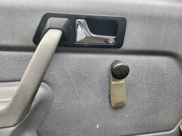 ОБИВКА ДВЕРИ BACON MERCEDES 190 W201 OE