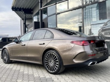 Mercedes Klasa E W214 Sedan 2.0 220d 197KM 2026 E Klasa 220 d 4-Matic AMG 2.0 (moc 197 KM) 2026, zdjęcie 1