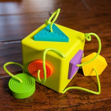 Игрушки-кубики, соответствующие форме жира, для мозга