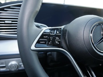 Mercedes GLE V167 SUV Facelifting 3.0 450d 367KM 2026 MERCEDES-BENZ GLE 450 d 4-Matic AMG Line 3.0 (367KM) 2026, zdjęcie 9