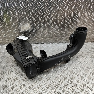 BMW 4 F32 F33 2015 POUZDRO FILTRU VZDUCHU