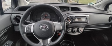 Toyota Yaris III Hatchback 5d 1.0 VVT-i 69KM 2013 Toyota Yaris 1.O BENZ ,bezwypadek,jeden wlasciciel ,kupiony w aso toyota, zdjęcie 10