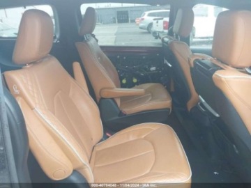 Chrysler Pacifica II 2021 Chrysler Pacifica Pinnacle, 2021r., 4x4, 3.6L 3.6 Benzyna 287KM, zdjęcie 10